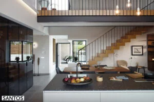 11-cocina-con-isla-y-vitrina-2